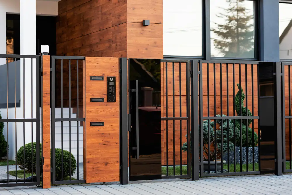 Gate