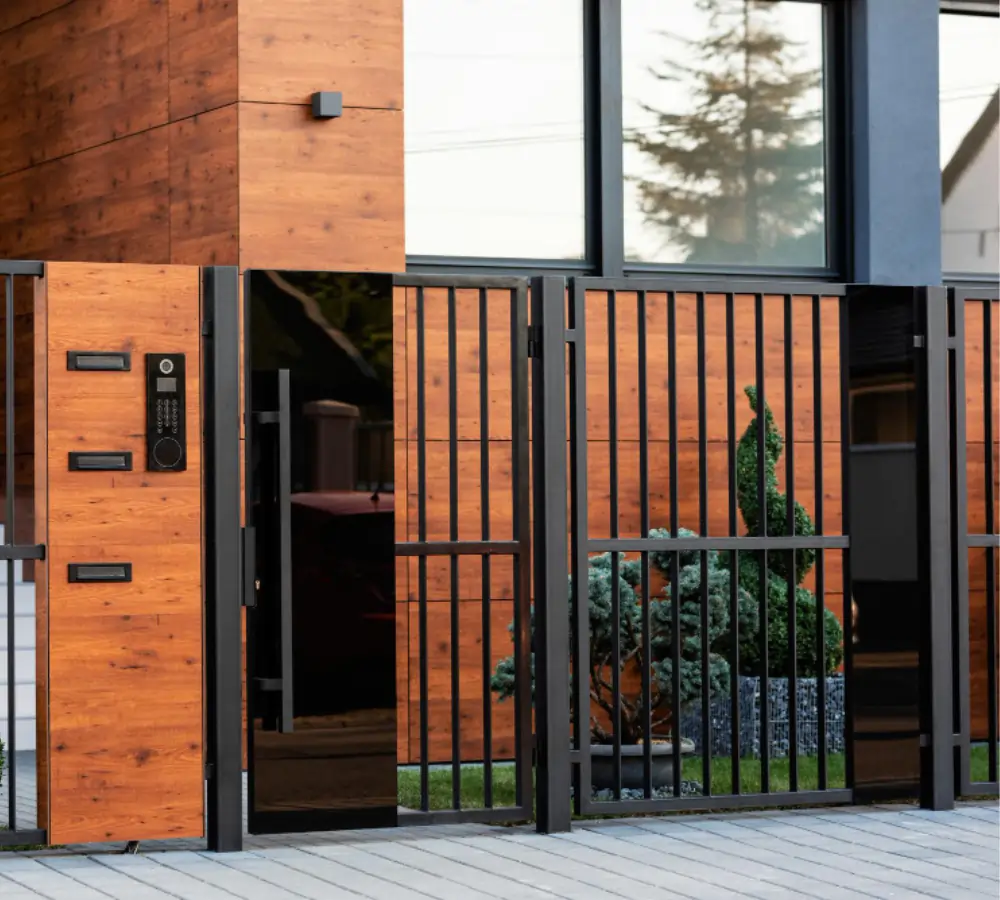 Gate